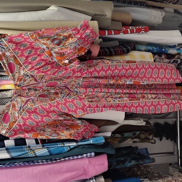 🛑3/$38 Pink Dress Size Small - Picture 5 of 7